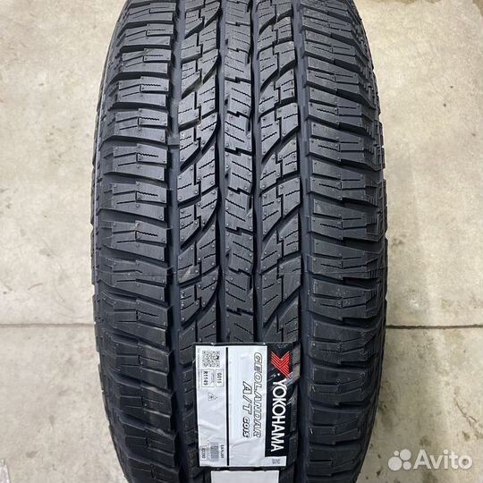 Yokohama Geolandar A/T G015 215/60 R16 95H
