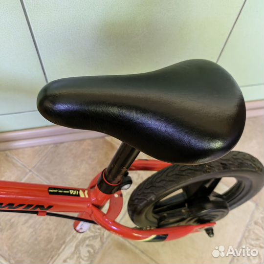 Беговел btwin run