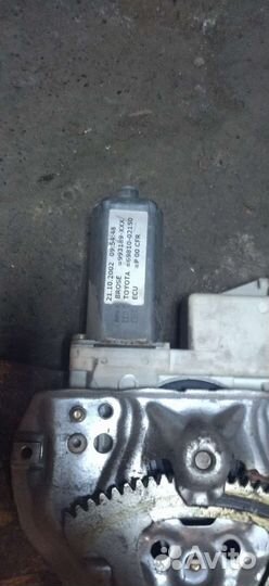 Стеклоподъемник на toyota corolla 120 европейка