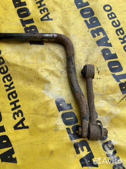 Передний стабилизатор на Ford Explorer 1