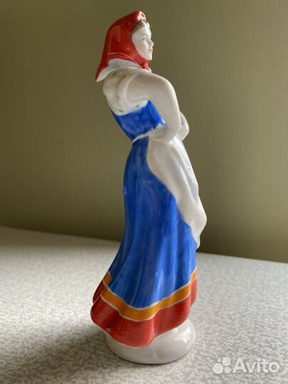Фарфоровые статуэтки лфз 