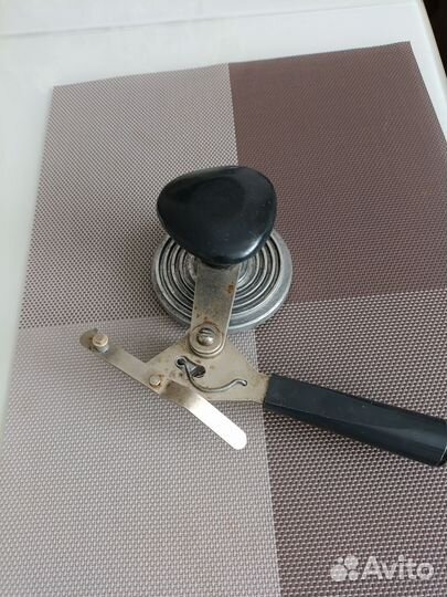 Закаточная машинка