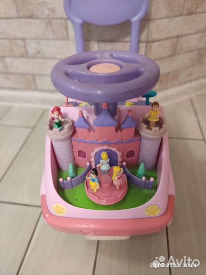 Машинка-каталка