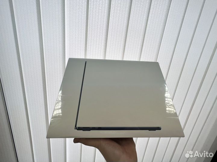 Hoвый MacBook Air M2 8/512 Gb +