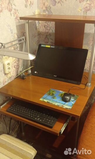 Компьютерный стол