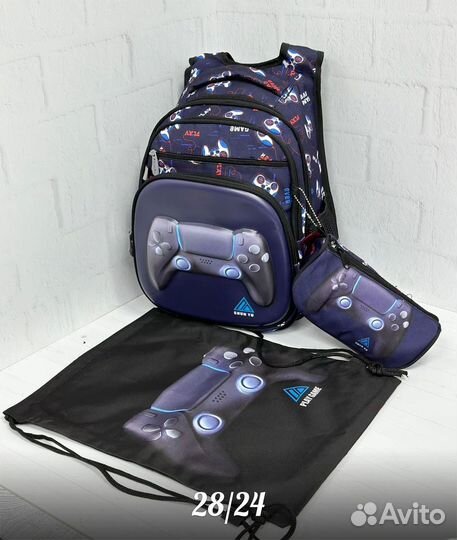 Школьный рюкзак с пеналом и мешком для обуви