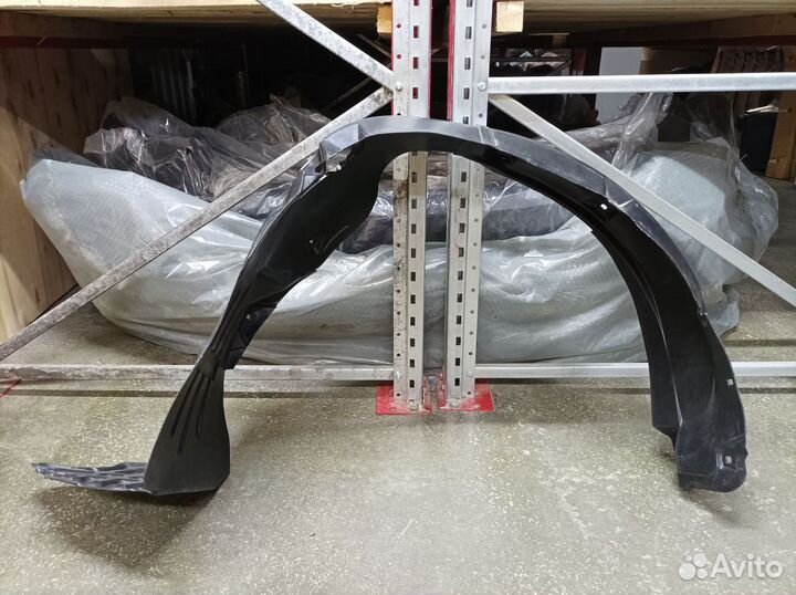 Подкрылок передний левый Hyundai Sonata YF