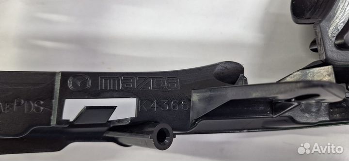 Накладка фары противотуманной, правой GS1N-50-C11A