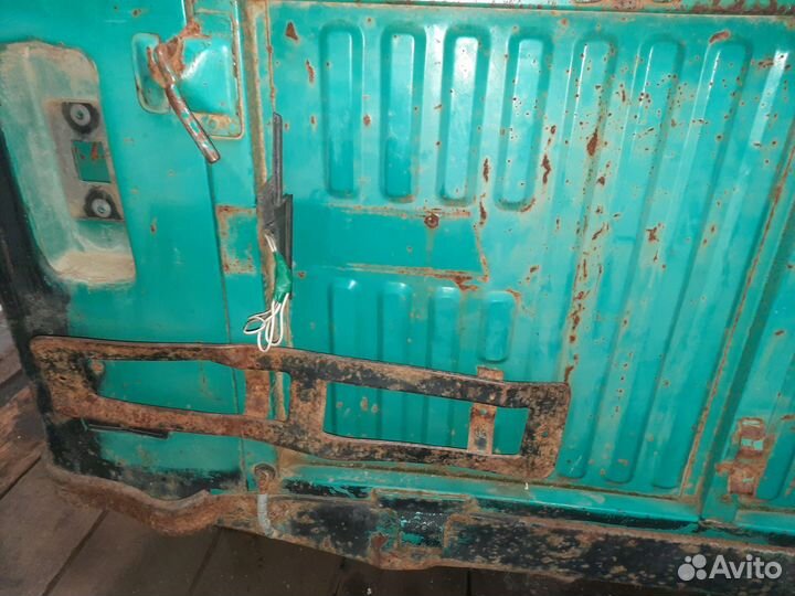 Задний борт на луаз