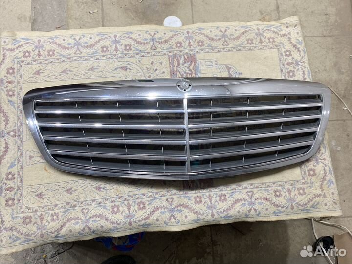 Решетка радиатора на mercedes 221