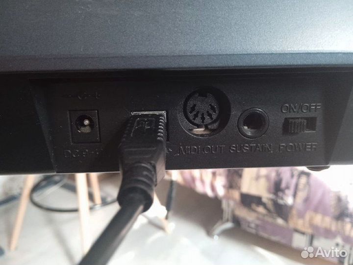 M-Audio Keystation 61 II USB midi + подставка