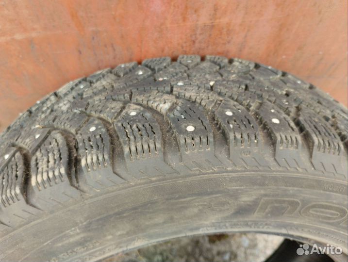 Nokian Tyres Hakkapeliitta 4 16.5/65 R15 88