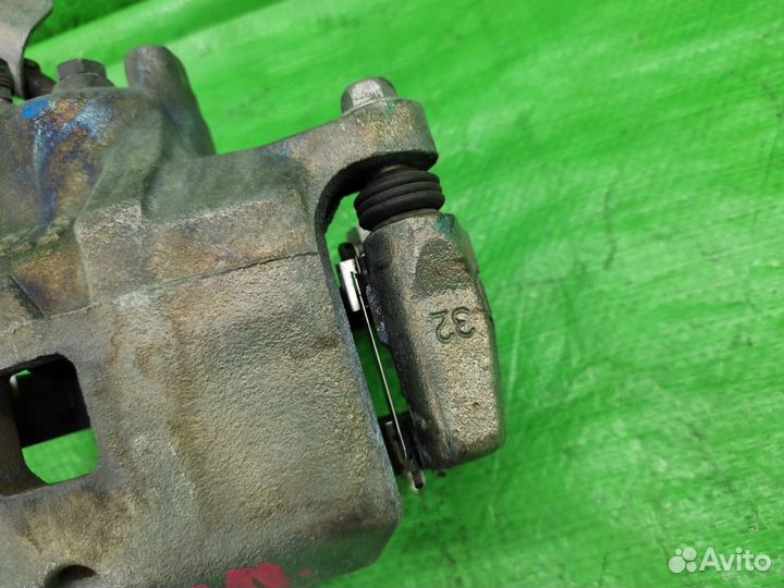 Суппорт передний правый Dodge / Jeep