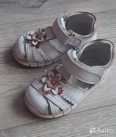 Босоножки сандалии crocs для девочки р20