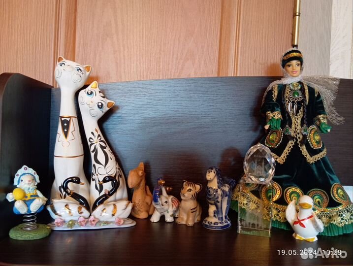 Фигурки и статуэтки