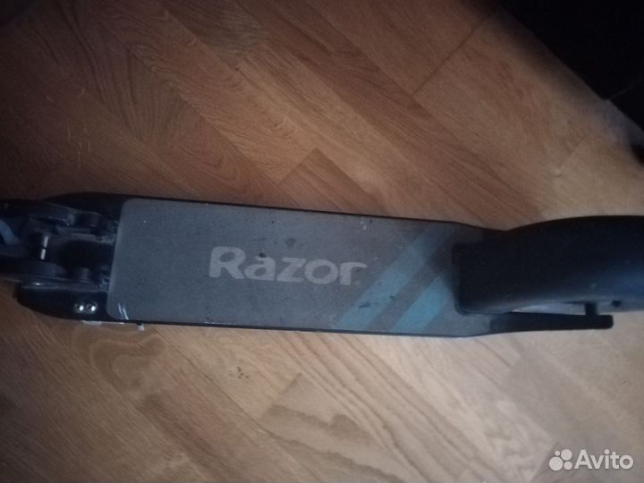 Самокат Razor резиновые колеса