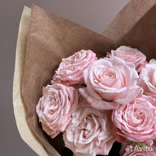 Букет цветов «Флирт» (Роза кустовая пионовидная)