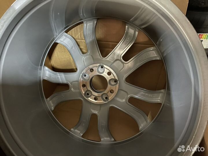 Комплект оригинальных дисков Mersedes GLE Coup R21