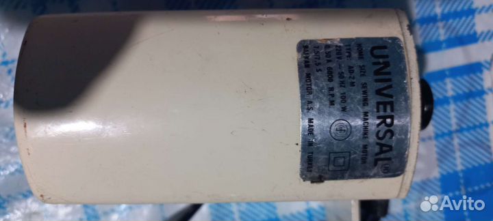 Моторчик для машины,рабочий в хорошем состоянии