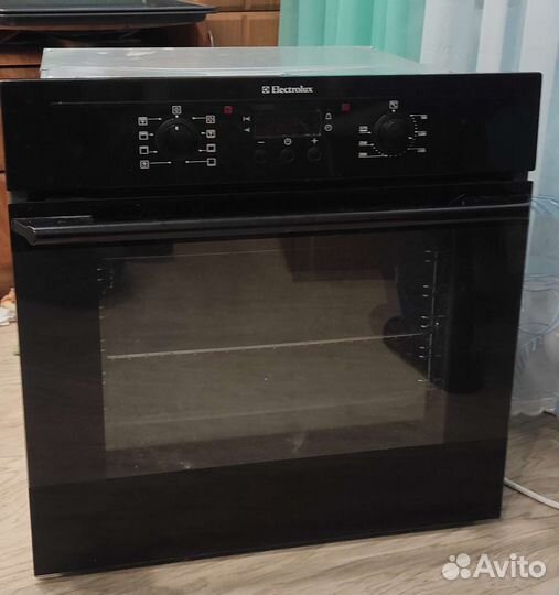 Духовой шкаф electrolux