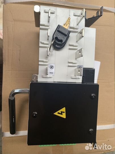 Реверсивный рубильник 100 A - Fregat