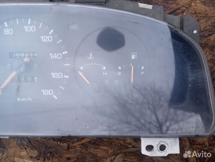 Панель приборов mazda bongo friendee