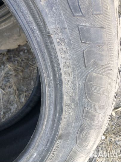 Bridgestone Ice Cruiser 5000 225/55 R16