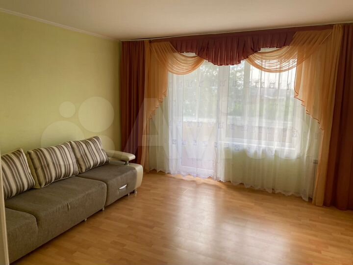 2-к. квартира, 54 м², 1/5 эт.