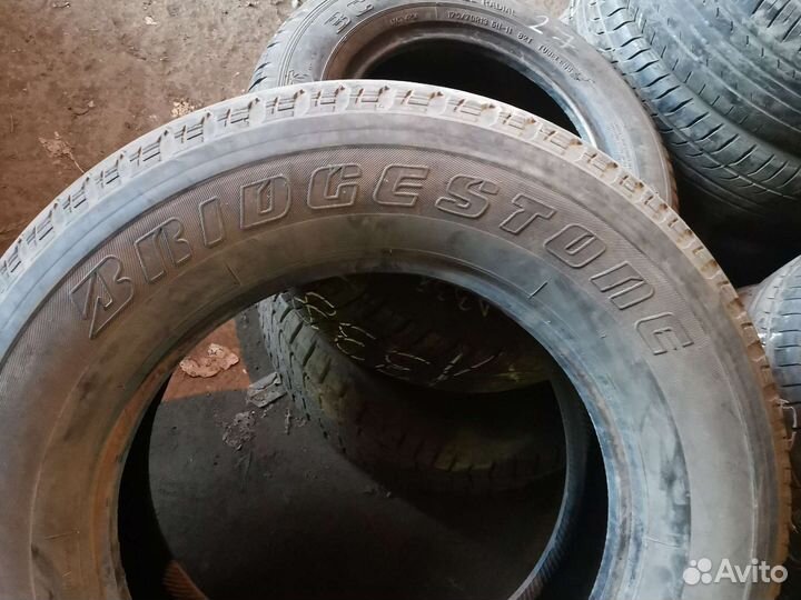 Bridgestone Dueler H/T D840 265/65 R17 S