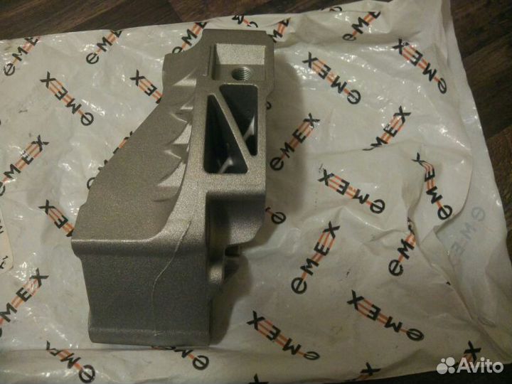 Кронштейн опоры двигат Nissan Quashqai 11232JD00A