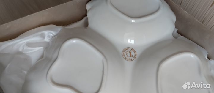 Блюдо фарфор Англия