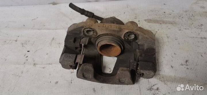 Супорт передний левый Шевроле Ланос седан A15SMS