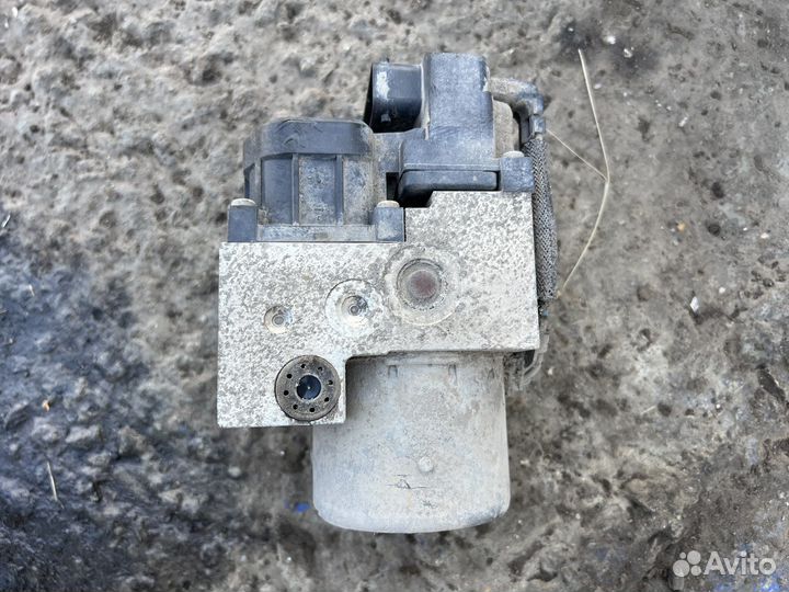 Блок абс ABS Nissan Bluebird Sylphy