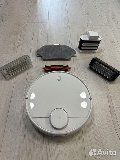 Пылесос Xiaomi Mi Robot Vacuum-Mop 2 Pro белый
