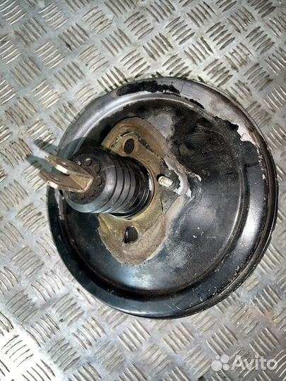 Вакуумный усилитель тормозов Mercedes E w124