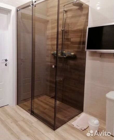 Перегородки из стекла в ванную