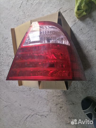 Фара задняя правая toyota corolla 120