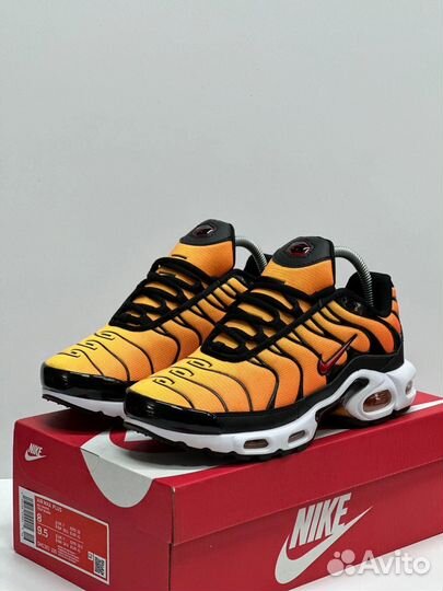 Кроссовки Nike Air Max Tn Plus