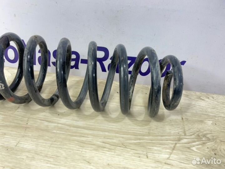 Пружина задняя Bmw 523 универсал 256S4 1999