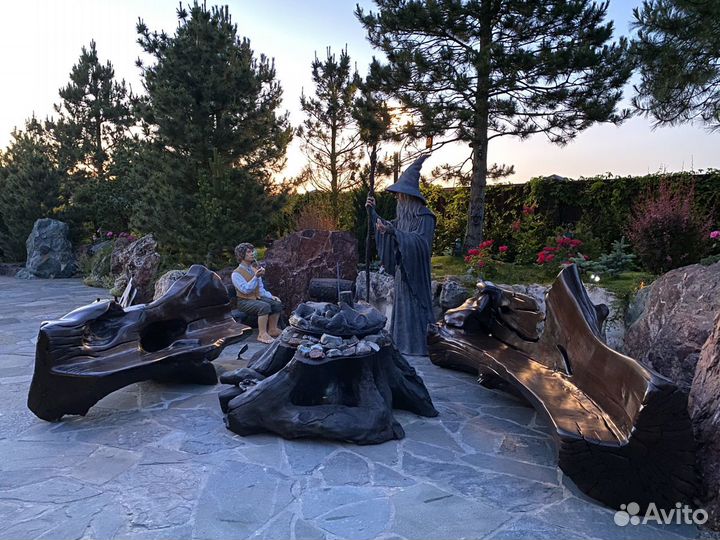 Скамья из дерева