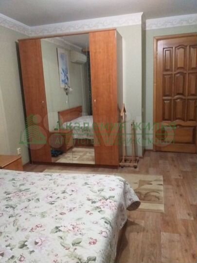 4-к. квартира, 102,5 м², 1/8 эт.