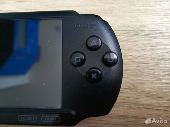 Sony PSP e 1008 street