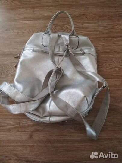 Школьный рюкзак с пайетками