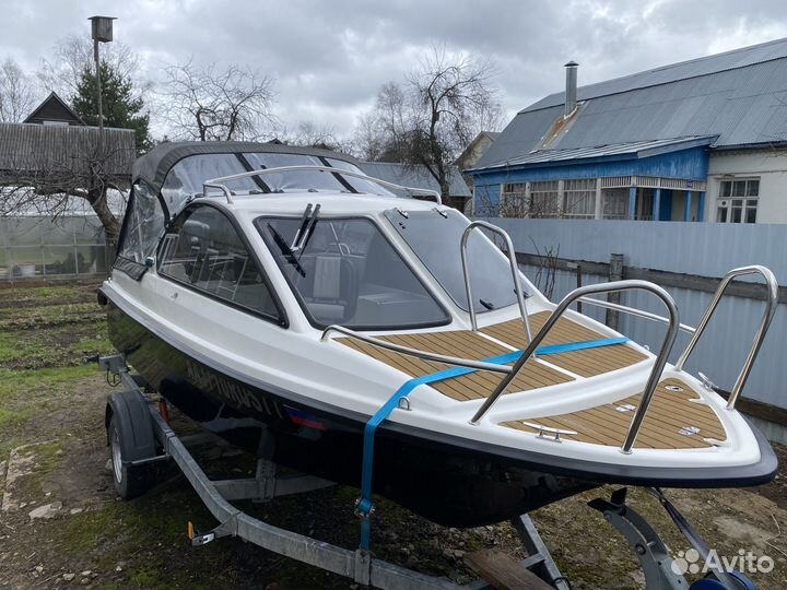 Катер Phoenix 530ht Mercury 80