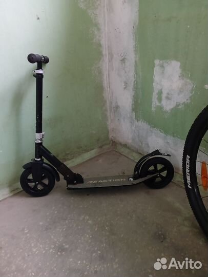 Самокат городской reaction