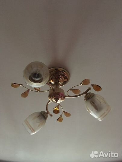 Люстра в зал