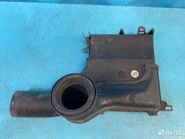 Корпус воздушного фильтра Mercedes Benz W220