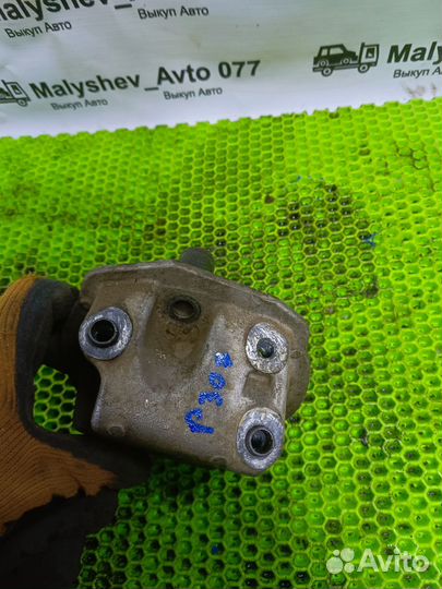 96385570 Кронштейн двигателя Peugeot 307