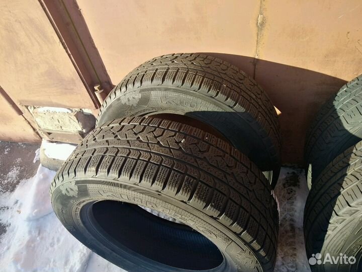 Kumho Touring 793 255/60 R18 112