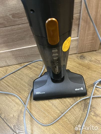 Вертикальный пылесос новый
